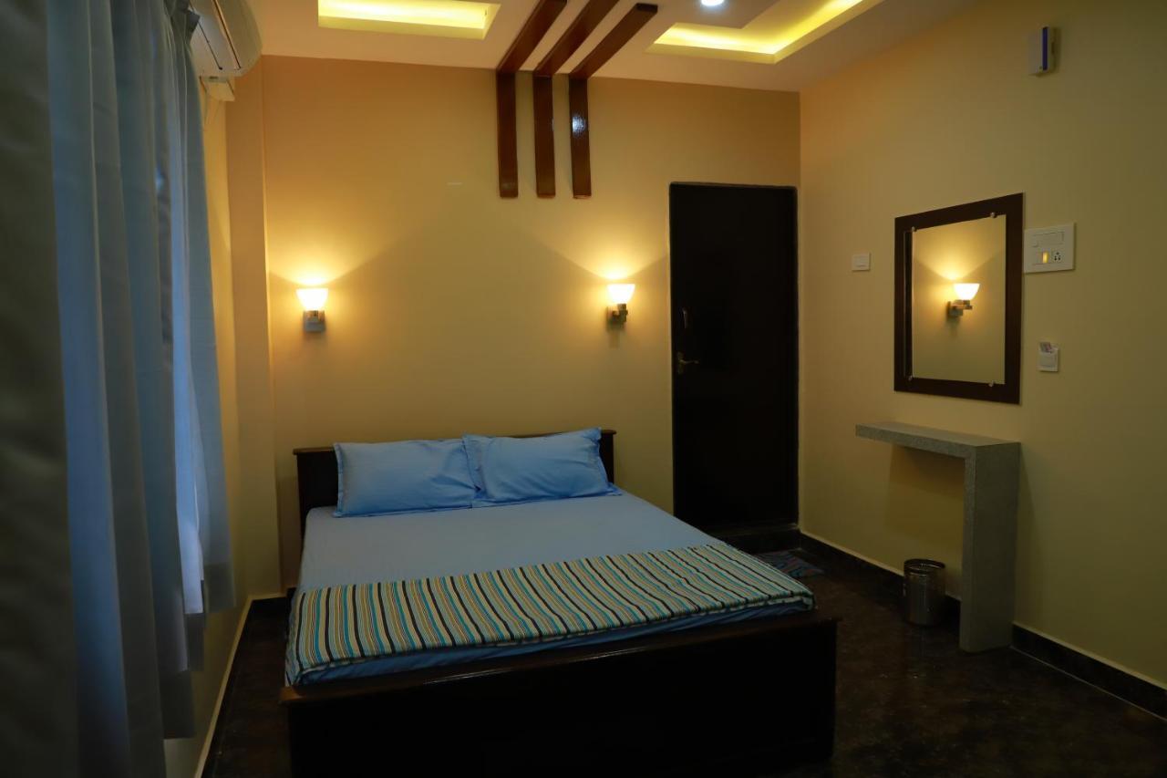 Lsr Hill View Residency Hotel Srikalahasti Exterior photo