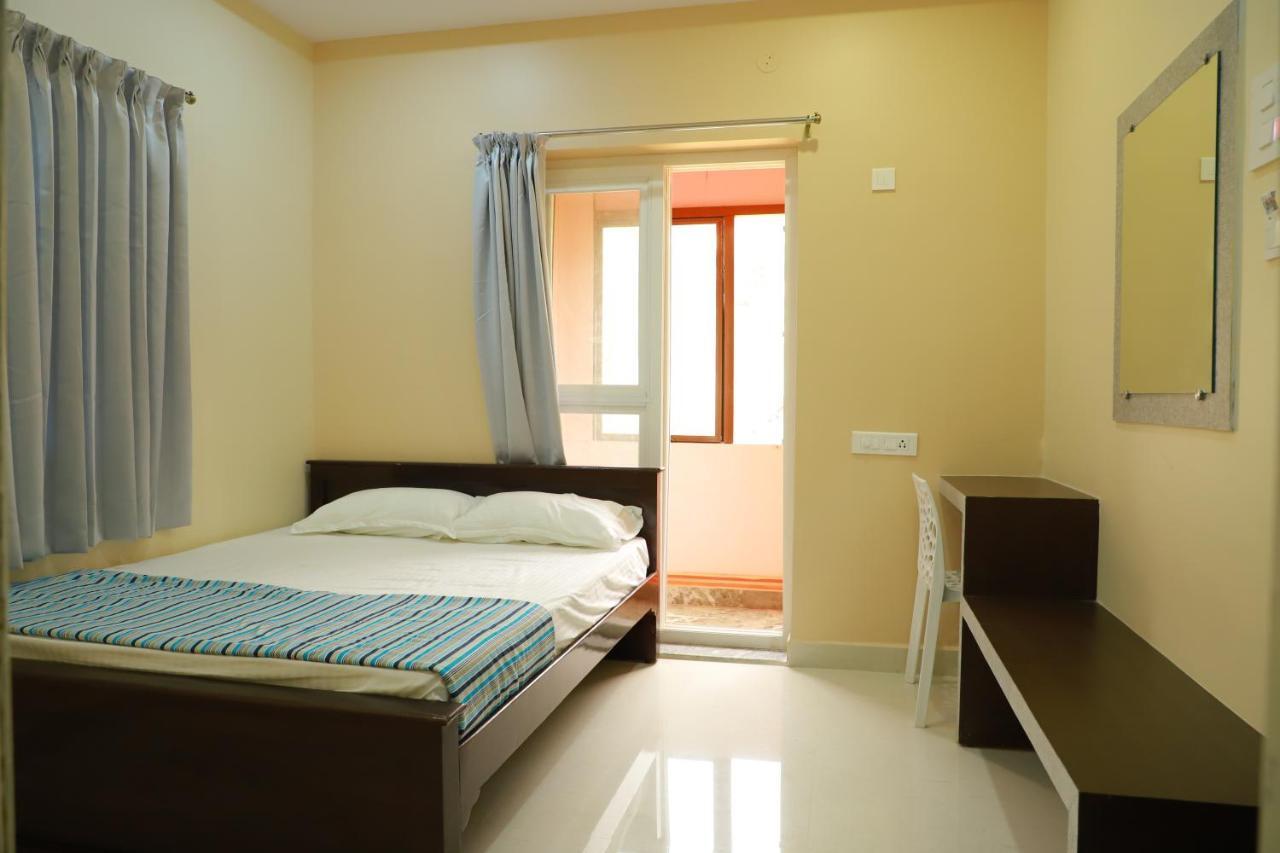 Lsr Hill View Residency Hotel Srikalahasti Exterior photo